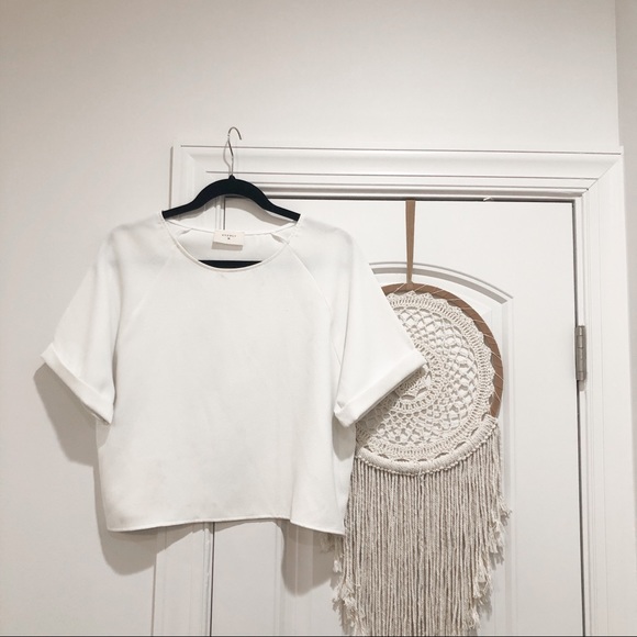 **currently unavailable** White Blouse 🌸 - Picture 1 of 4